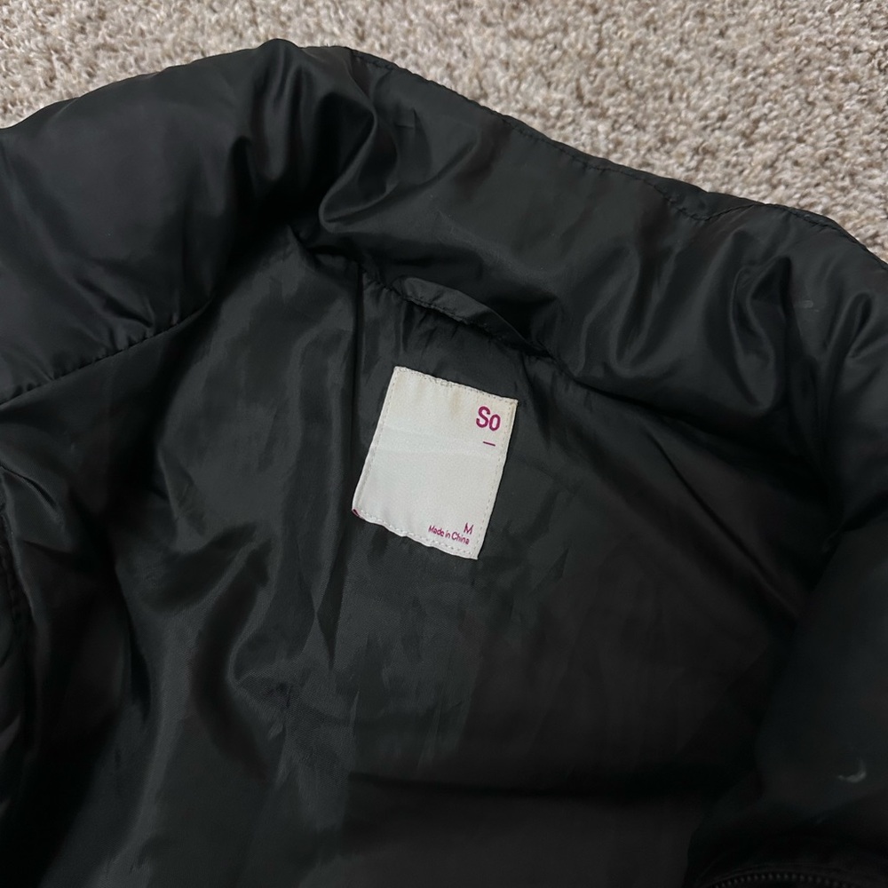 Black Zipped Puffer Vest without Hoodie